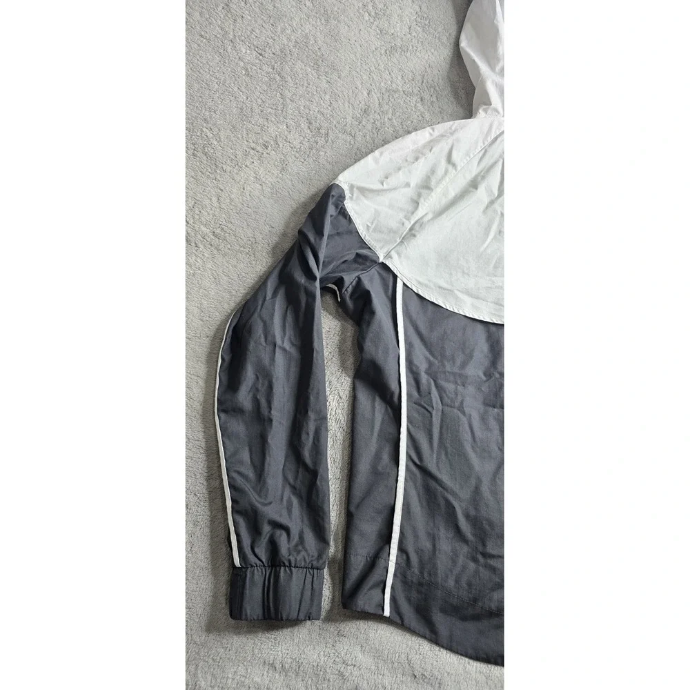 NIKE Sportswear Windrunner Jacket Women's Medium Black White Lightweight Running